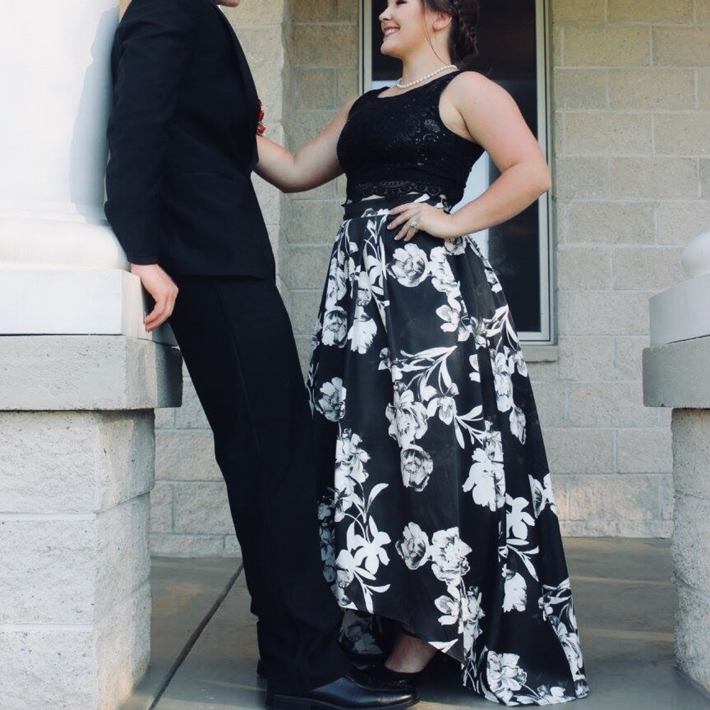 Black and white, floral, 2-piece prom dress